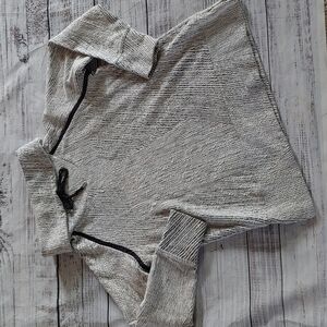 KIRKLANDS COWL NECK SWEATSHIRT